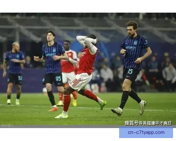 曼城队长凑近万英镑助博德球迷 曼城队长凑近万英镑助博德球迷