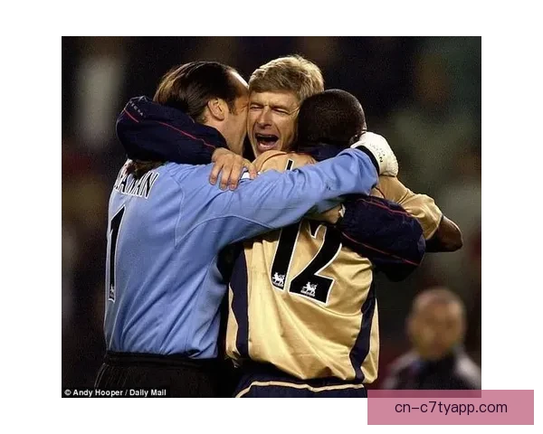 兰斯伯里忆温格罕见发飙时刻